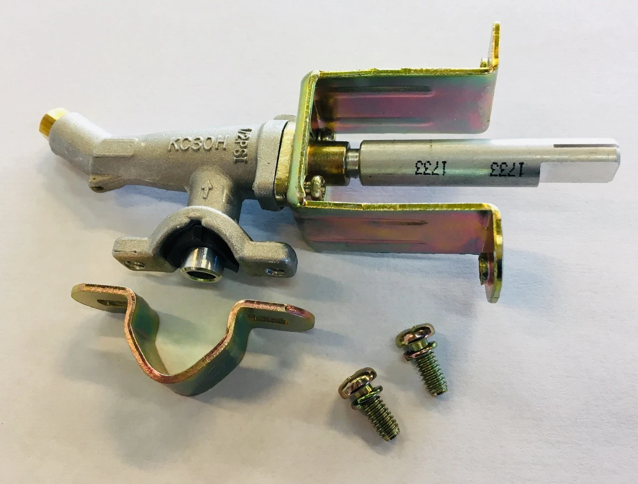 Charbroil, Kenmore Brass Clamp-on Valve - 3730C 3 Charbroil, Kenmore Brass Clamp-on Valve - 3730C