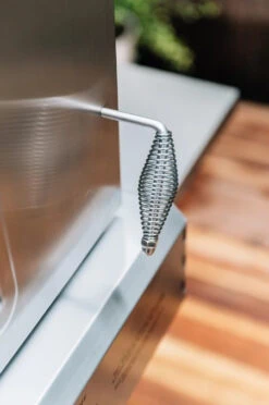 Summerset The Oven SS-OVBI Outdoor Pizza Oven- Replaces Pacific Living -Outdoor Kitchen Summerset Oven 2 95913.1697821123.1500.1500