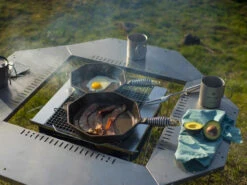 Finex 10" Cast Iron Skillet With Lid -Outdoor Kitchen finex skillet 8 bacon and eggs outdoors 81198.1615906884.1500.1500